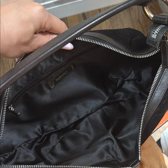 🖤Versace Vintage 90's Bag 🖤 Mint Condition - Picture 10 of 16